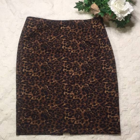 Old Navy Dresses & Skirts - EUC Old Navy Stretch Leopard Midi Pencil Skirt, 12
